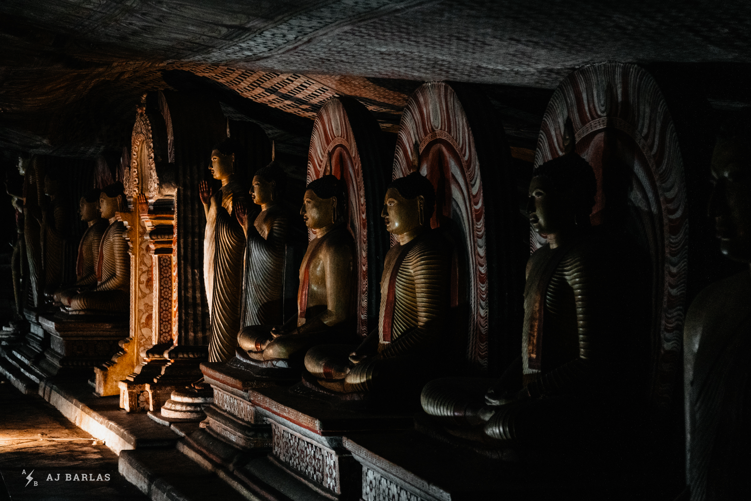 Dambulla Cave Temple Buddhist statues